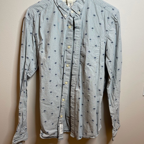 Blue Palm Tree Button Down - H&M - Size M - Picture 2 of 4